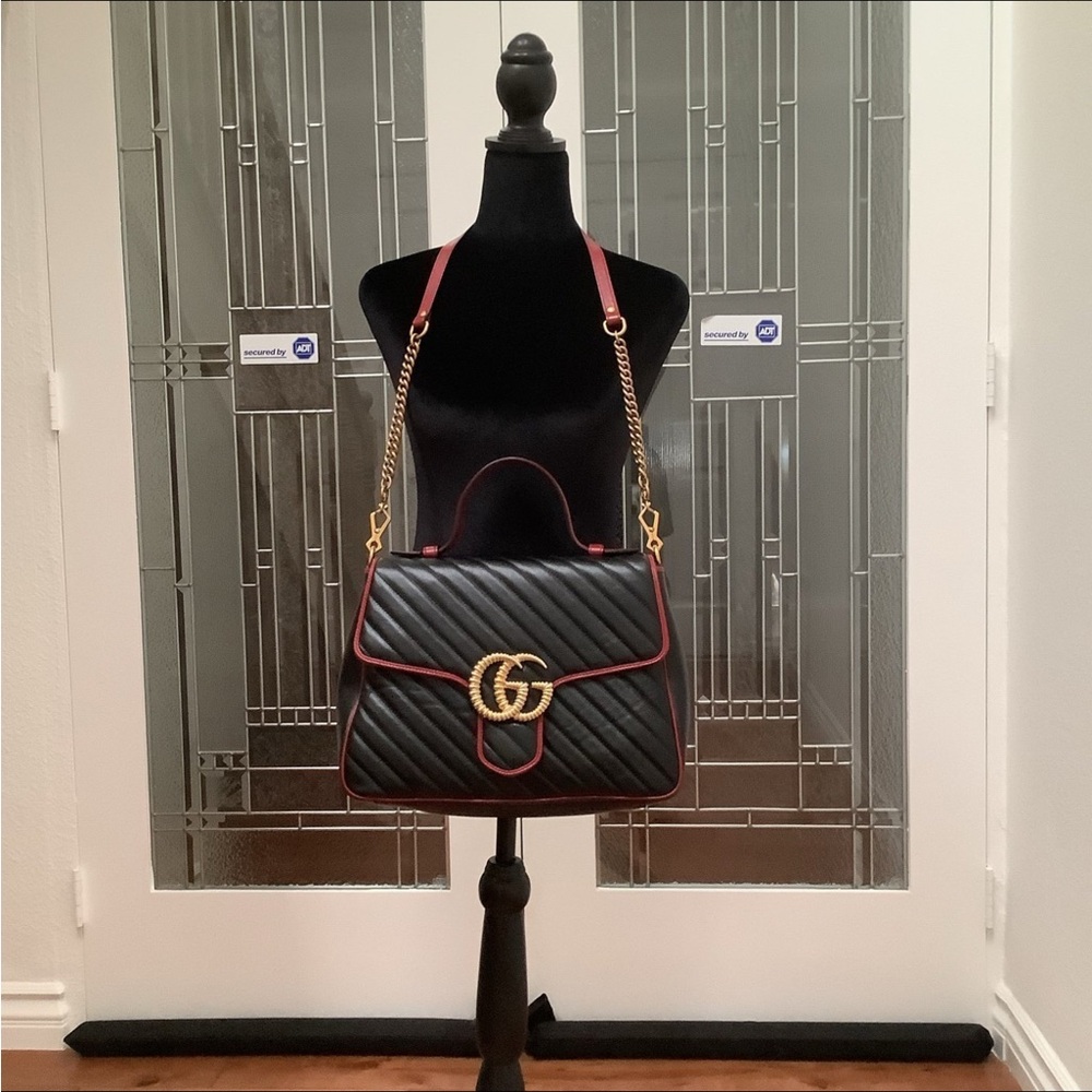 Gucci Black and Red Shoulder Bag with Chain Strap